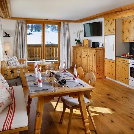 Hotel Walserhuus Sertig Sertig Döfli Kültér fotó