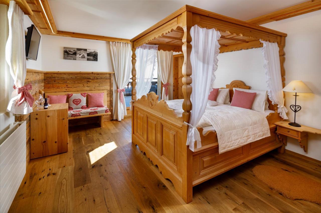 Hotel Walserhuus Sertig Sertig Döfli Kültér fotó